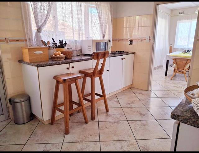 3 BEDROOM HOUSE FOR SALE IN BLUFF